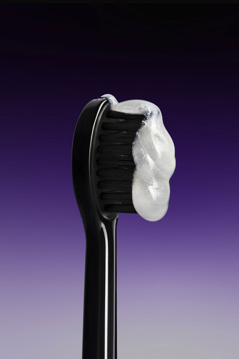 The powerful whitening toothpaste with PAP.